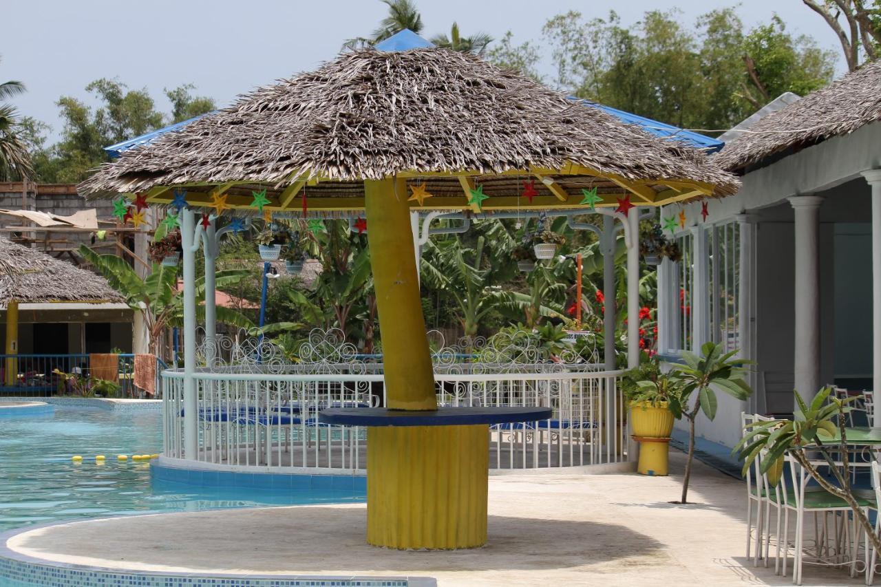 Sweetwater Resort Zamboanguita  エクステリア 写真