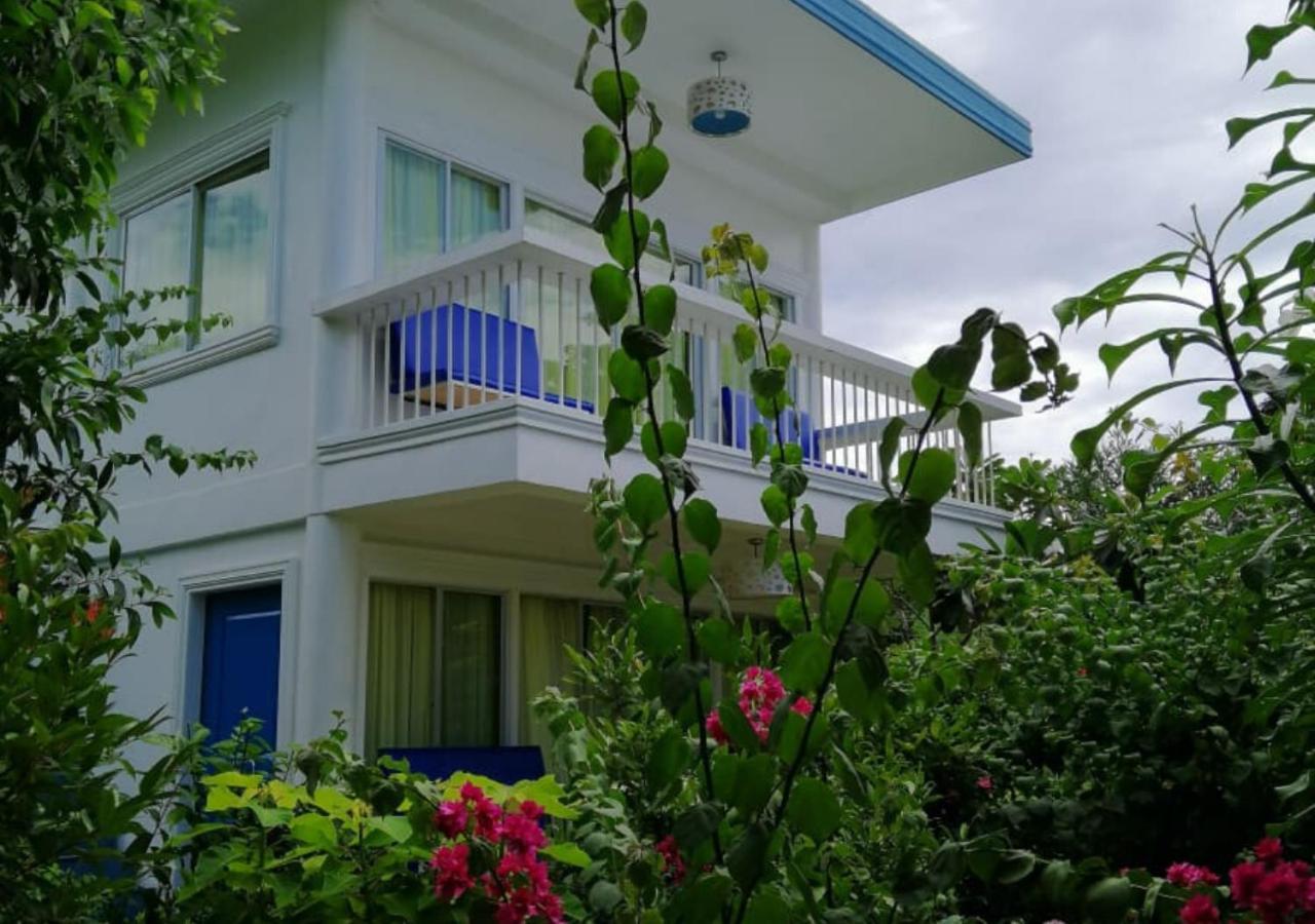 Sweetwater Resort Zamboanguita  エクステリア 写真