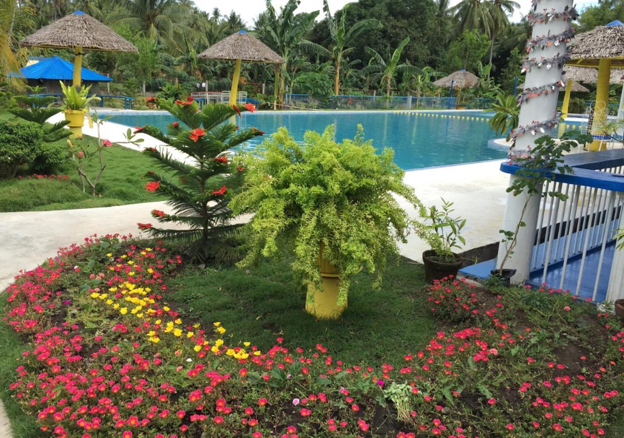 Sweetwater Resort Zamboanguita  エクステリア 写真