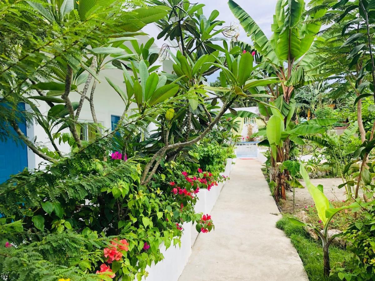 Sweetwater Resort Zamboanguita  エクステリア 写真